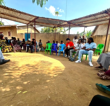 group in a circle